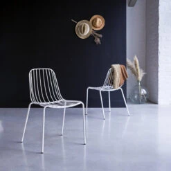 Arty White Metal Chair Ref. 2683