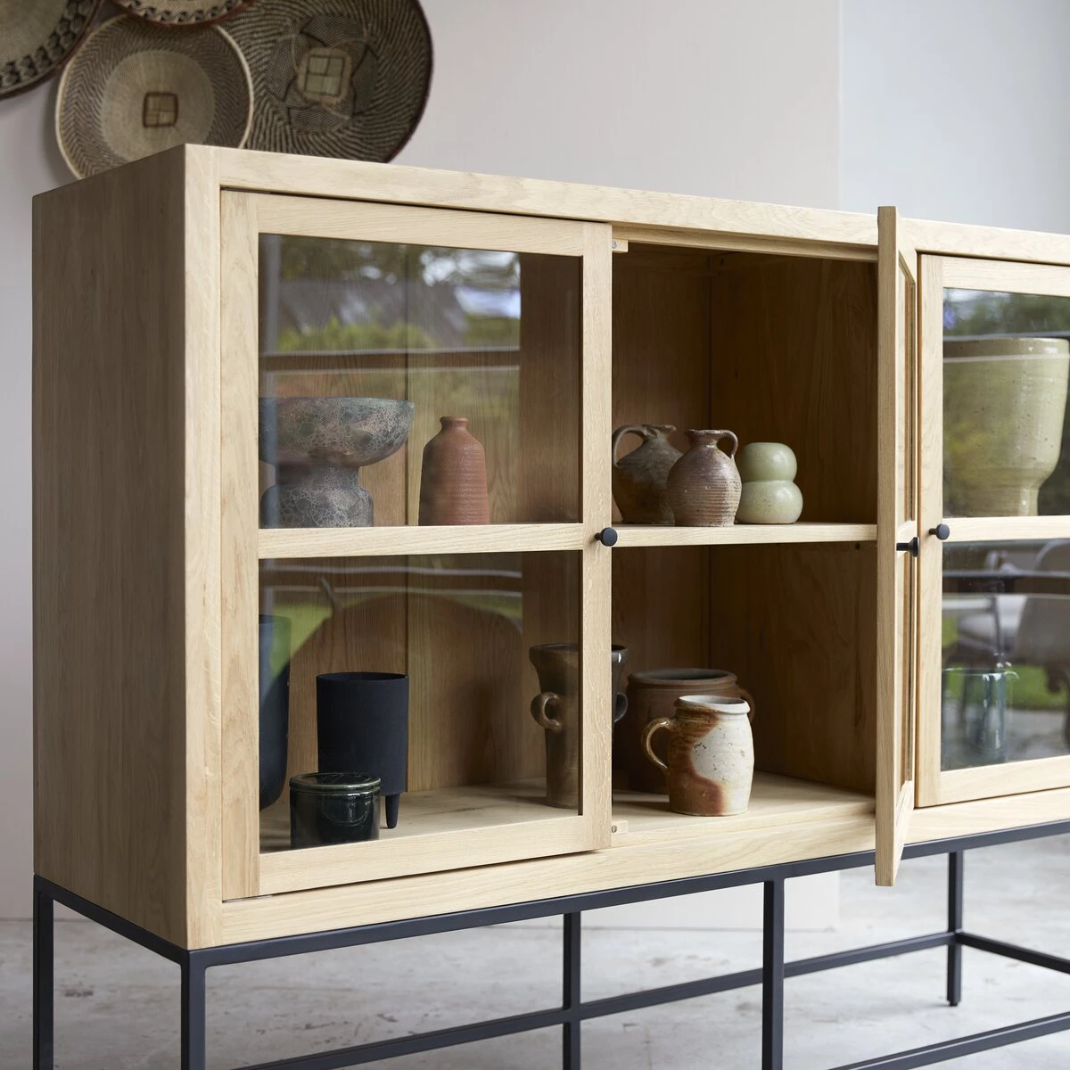 Babeth Solid Oak Low Display Cabinet Ref. 4207 4 Babeth Solid Oak Low Display Cabinet Ref. 4207 - Image 2