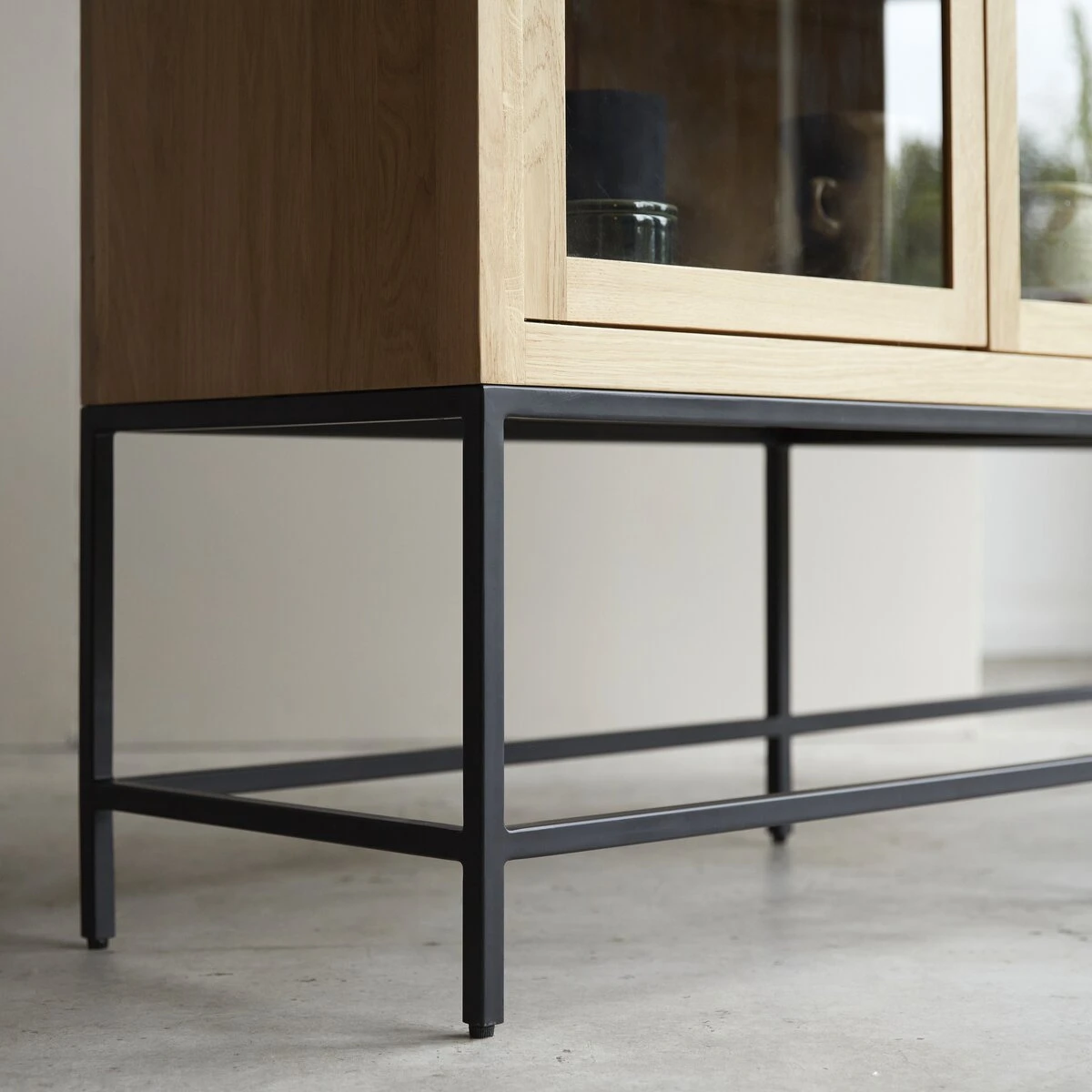 Babeth Solid Oak Low Display Cabinet Ref. 4207 7 Babeth Solid Oak Low Display Cabinet Ref. 4207 - Image 5