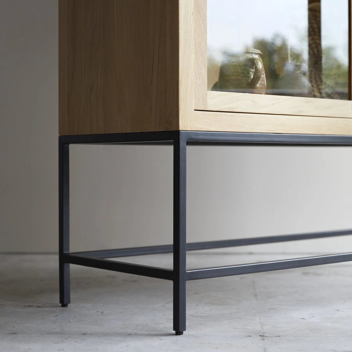 Babeth Solid Oak Tall Display Cabinet Ref. 4204 7 Babeth Solid Oak Tall Display Cabinet Ref. 4204 - Image 5