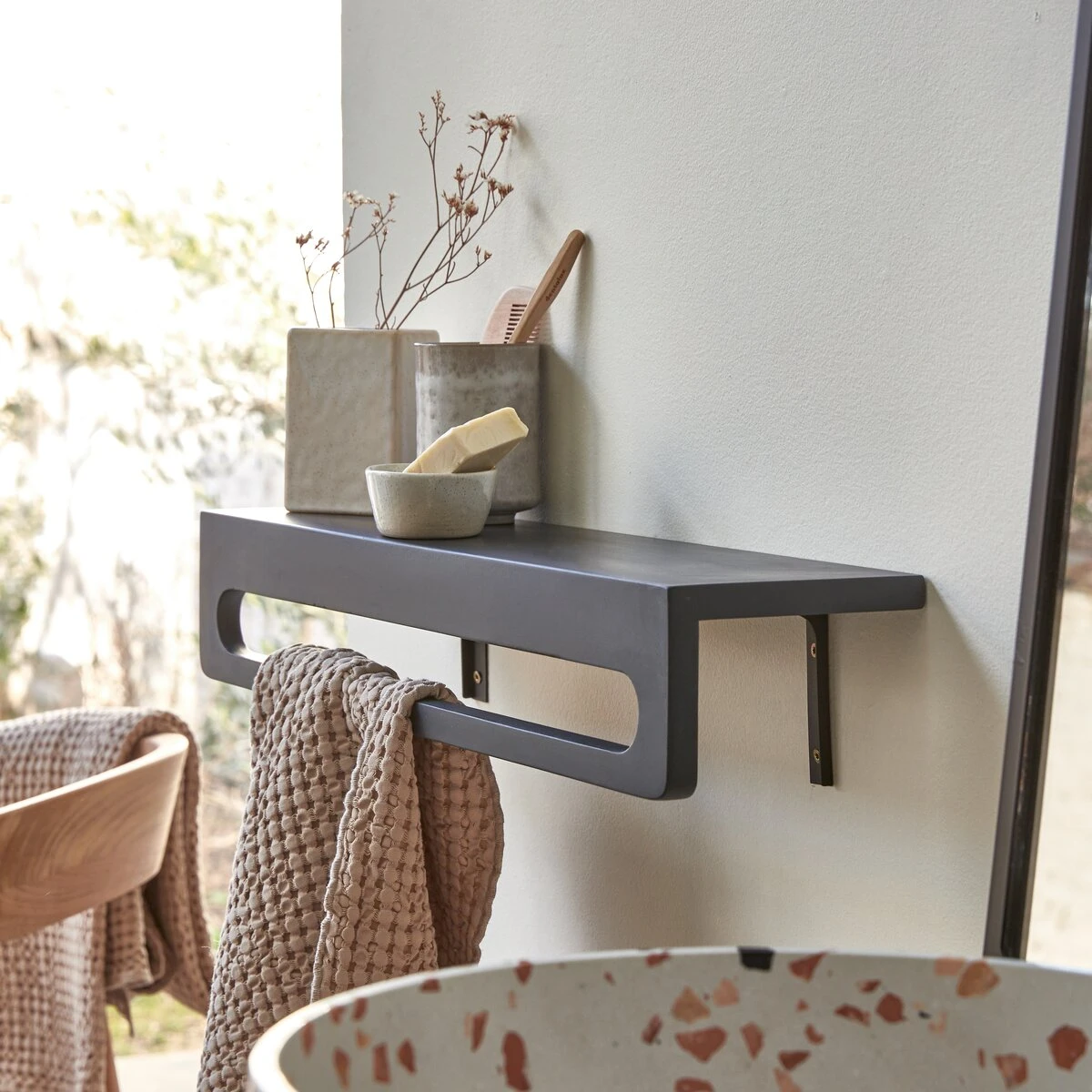 Clea Wall Mounted Towel Rack In Black Terrazzo Ref. 6247 6 Clea Wall Mounted Towel Rack In Black Terrazzo Ref. 6247 - Image 4