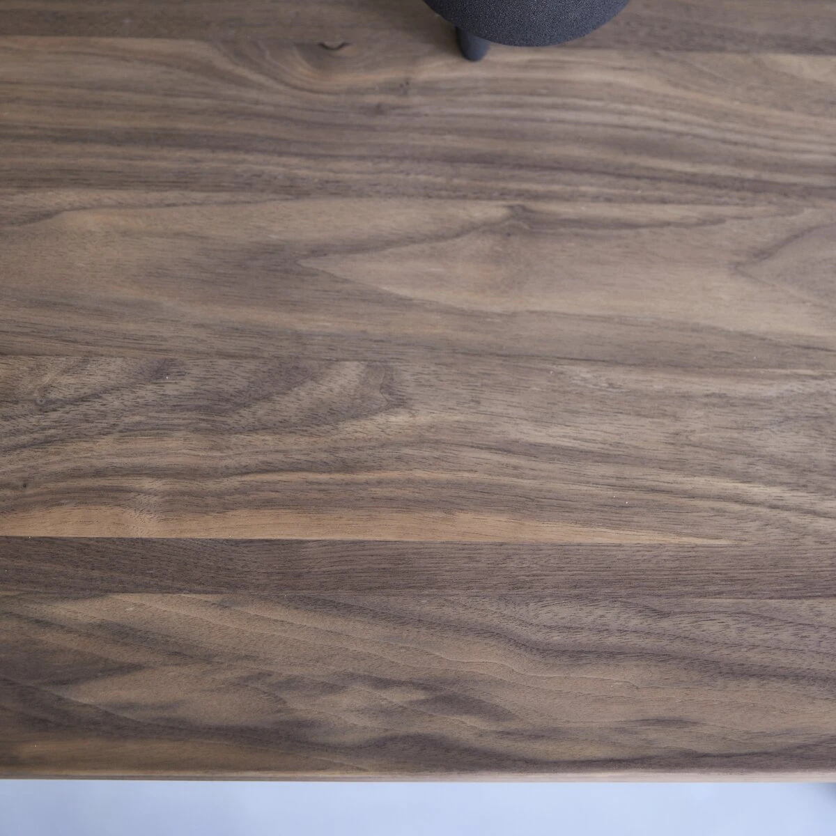 Esmée Solid Walnut Bedside Table Ref. 3983 5 Esmée Solid Walnut Bedside Table Ref. 3983 - Image 3