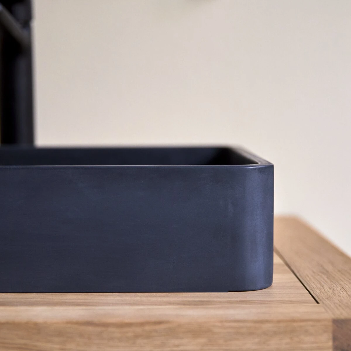 Iris Black Terrazzo Washbasin Ref. 6063 7 Iris Black Terrazzo Washbasin Ref. 6063 - Image 5