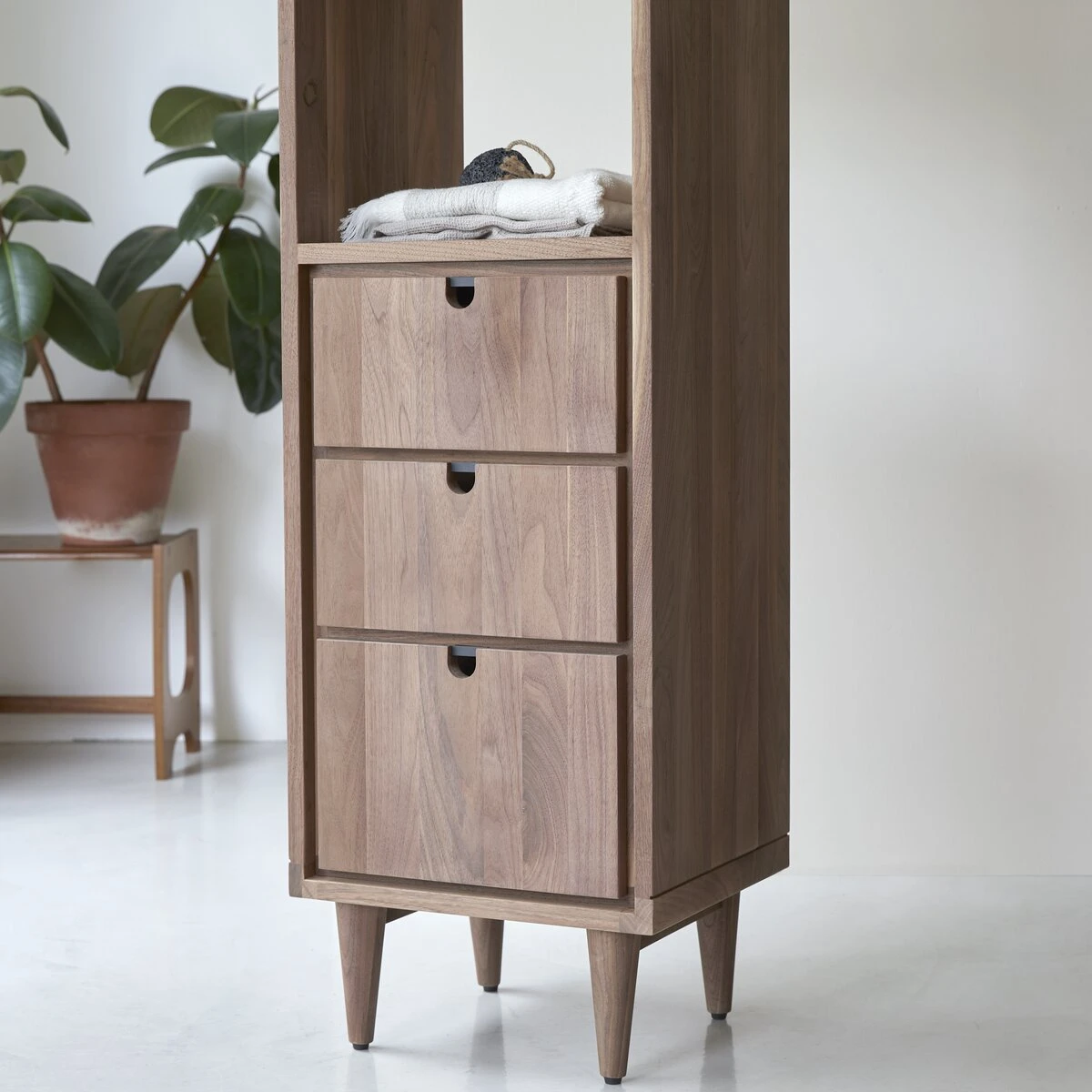 Jonàk Solid Walnut Column Ref. 3932 8 Jonàk Solid Walnut Column Ref. 3932 - Image 6