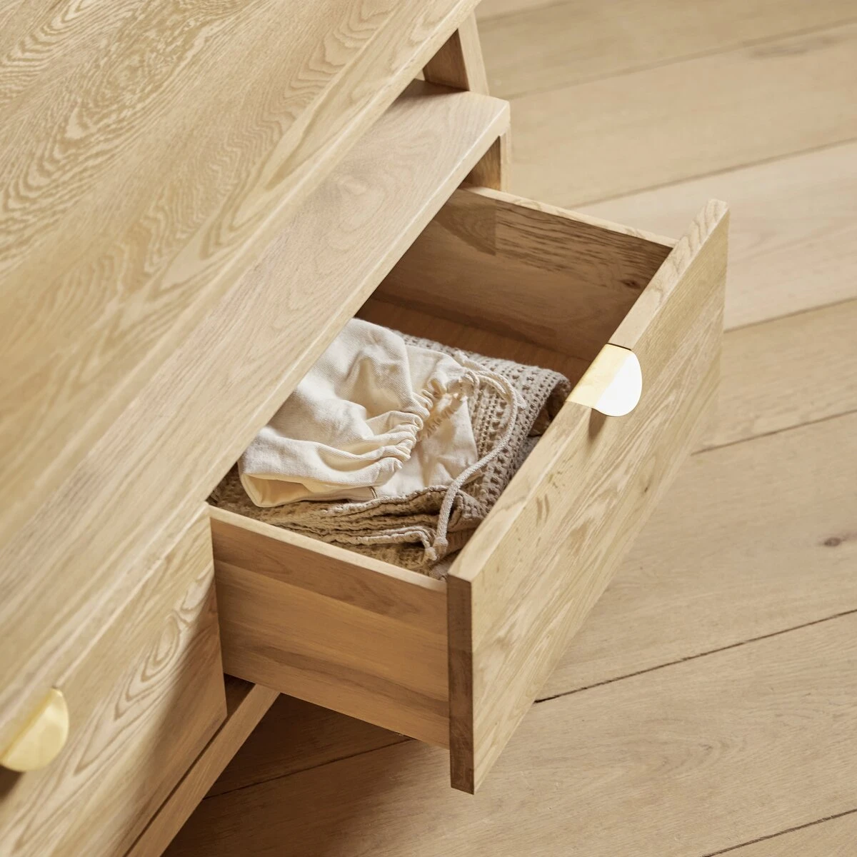 Pola Solid Oak TV Stand 150 Cm Ref. 3691 4 Pola Solid Oak TV Stand 150 Cm Ref. 3691 - Image 2