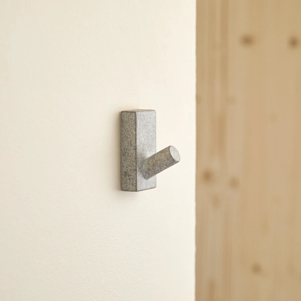 Sara Concrete Peg, Grey Ref. 6103 3 Sara Concrete Peg, Grey Ref. 6103