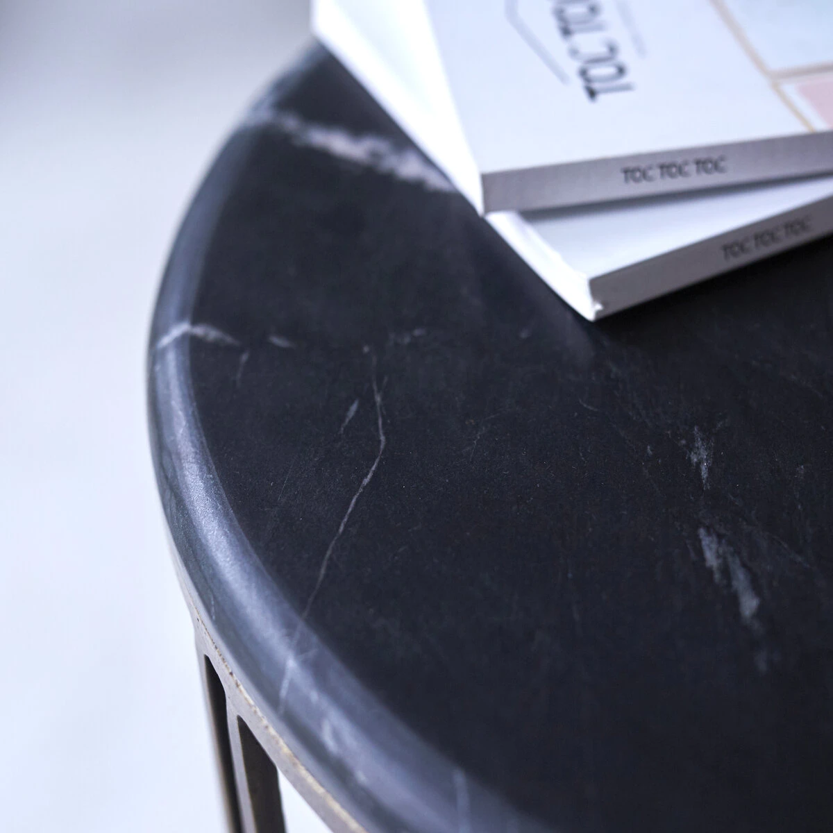 Simëon Metal And Marble Side Table Ref. 2770 6 Simëon Metal And Marble Side Table Ref. 2770 - Image 4